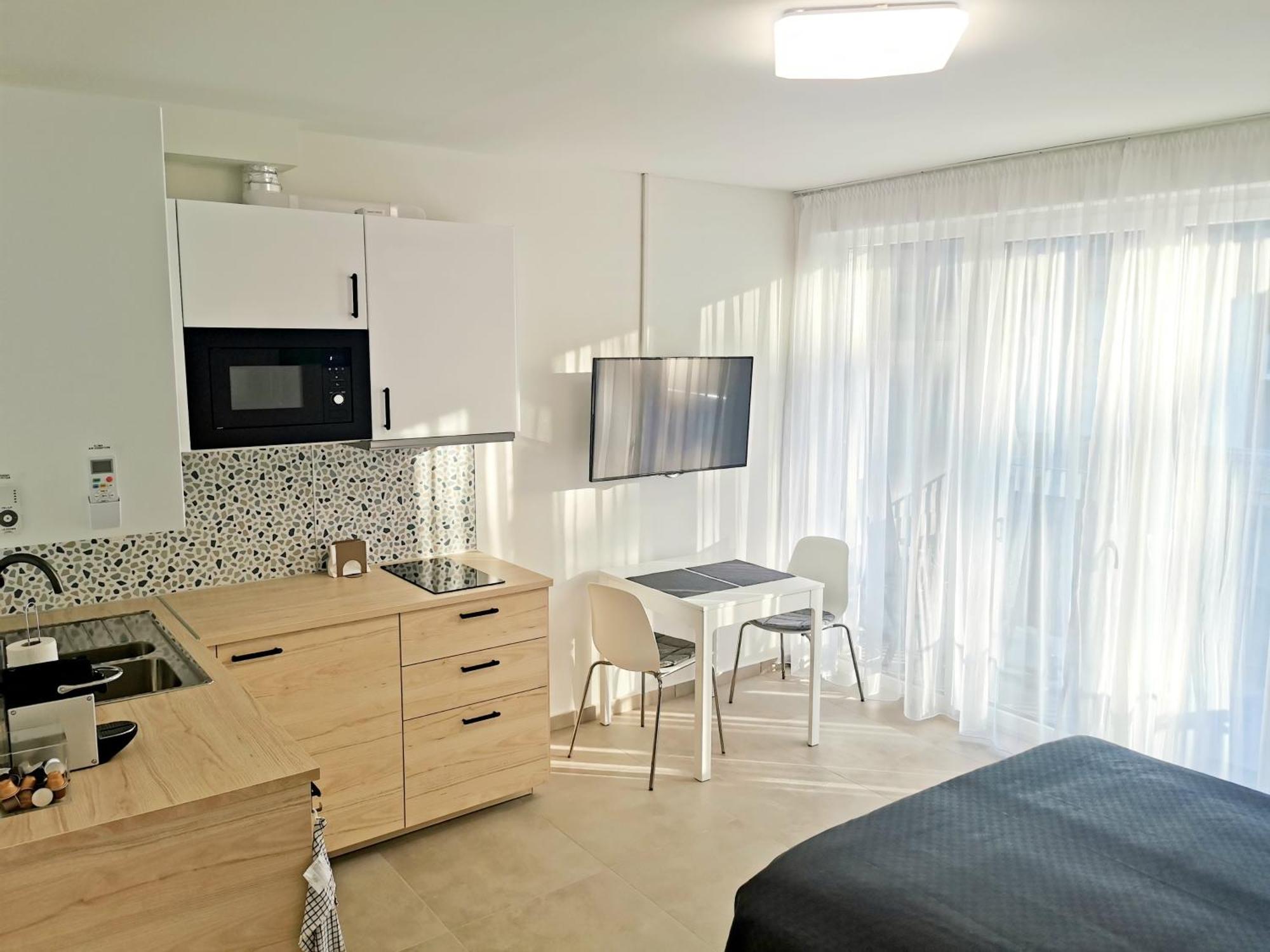 Apartament Aca *
